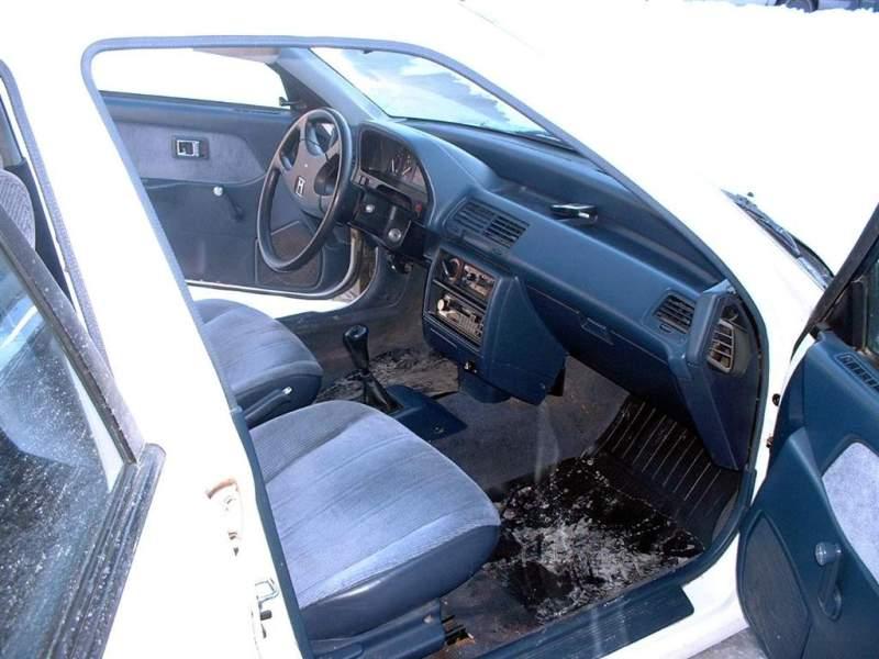 Toms 1991 4 doorr civic project 005.jpg